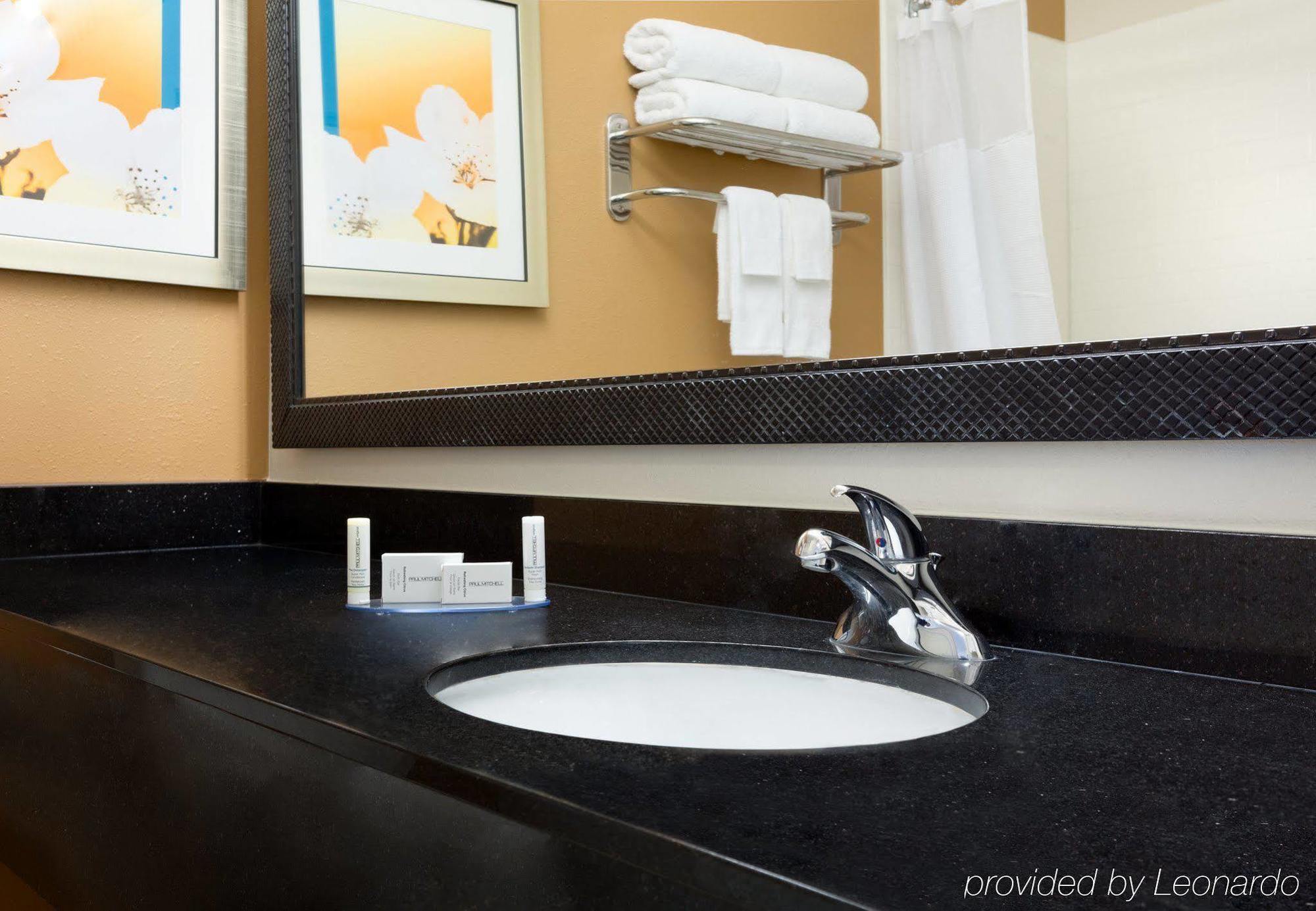 Comfort Inn & Suites Texas City Bagian luar foto