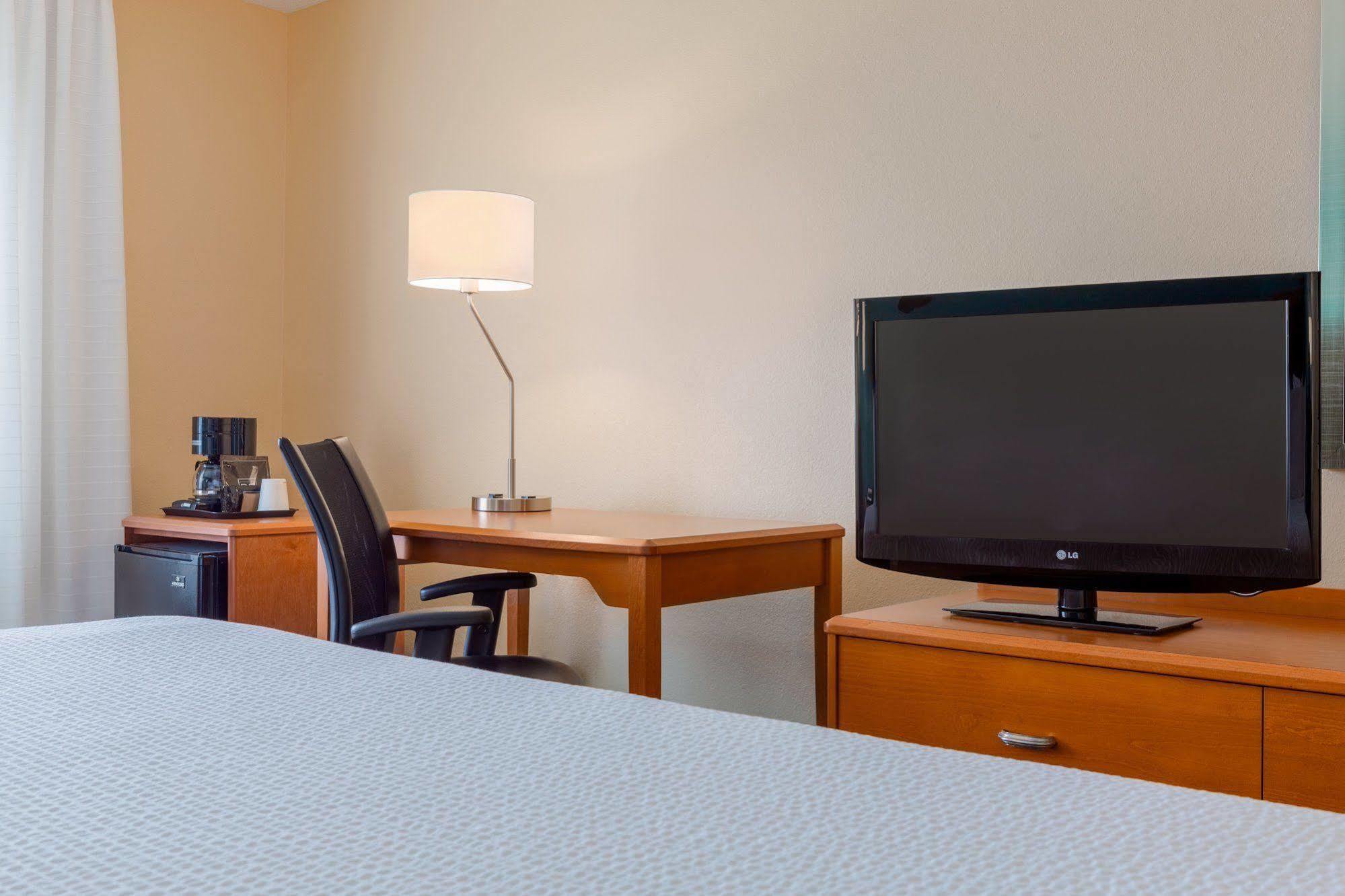 Comfort Inn & Suites Texas City Bagian luar foto